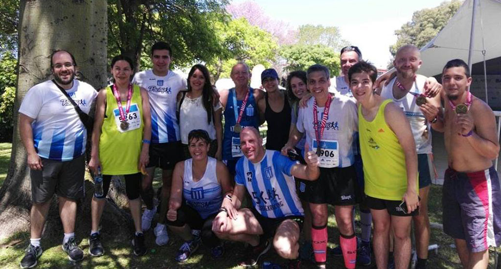 Racing disfrutó de la Maratón de Buenos Aires